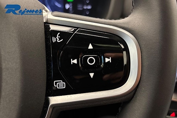 Volvo XC60 19 of 25