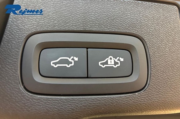 Volvo XC60 22 of 25