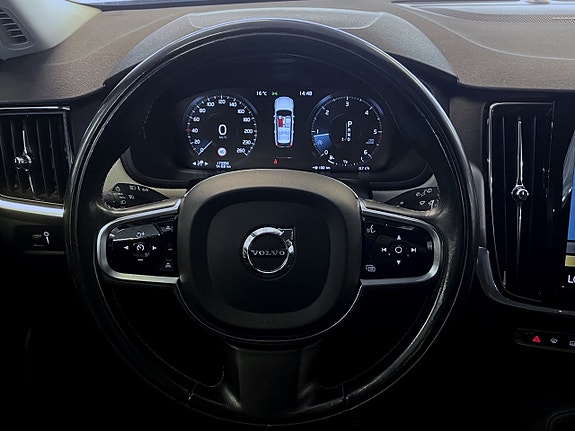 Volvo V90 10 of 21