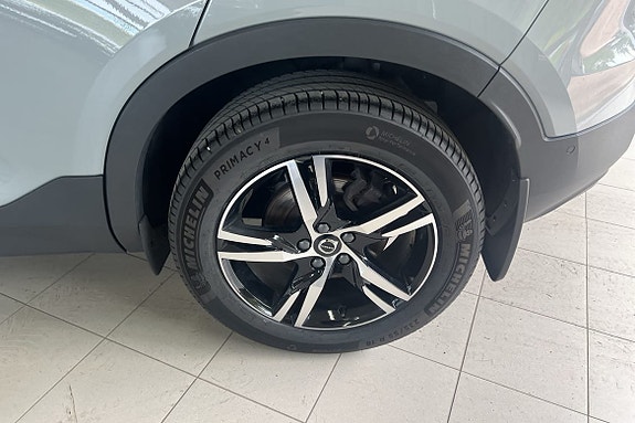 Volvo XC40 16 of 24