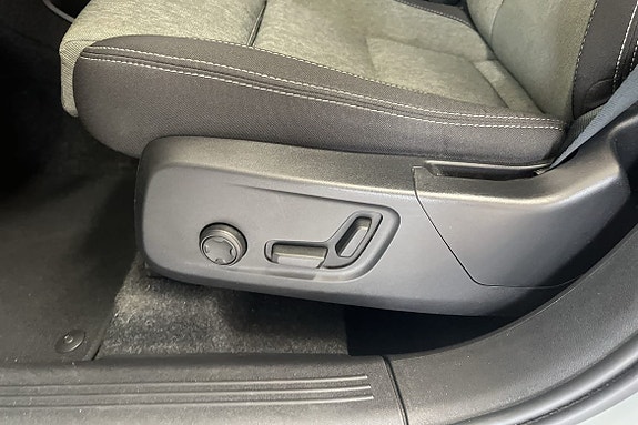 Volvo XC40 13 of 24