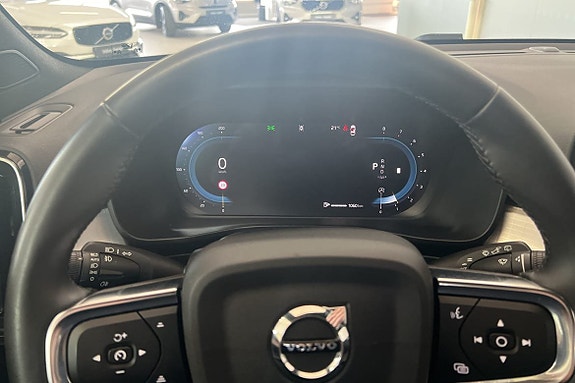 Volvo XC40 19 of 24
