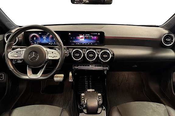 Mercedes-Benz A200 10 of 20