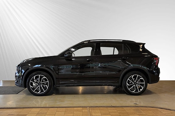 Lynk & Co 01 2 of 23