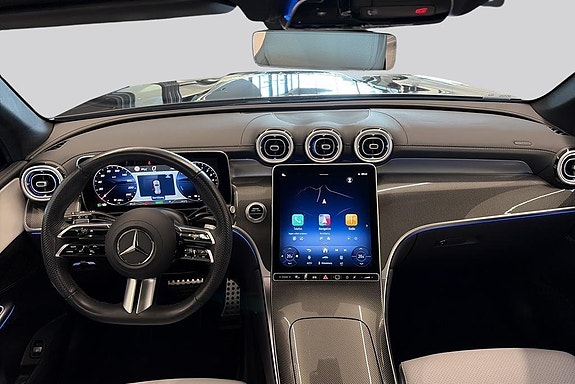 Mercedes-Benz GLC300 de 7 of 18