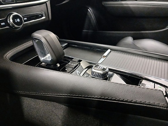 Volvo V90 Cross Country 10 of 15