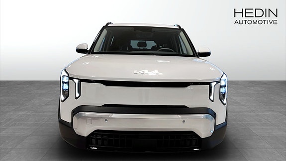 Kia EV2 8 of 12