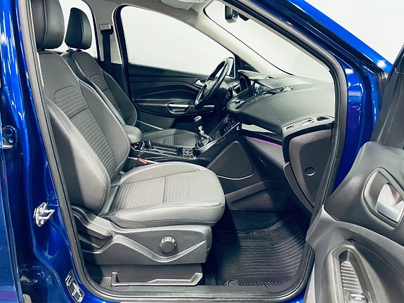 Ford Kuga 9 of 17