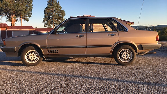 Audi 80 2 of 7