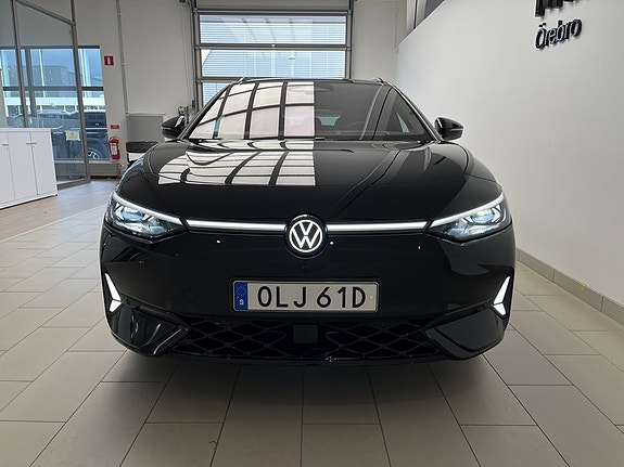 Volkswagen ID.7 2 of 5