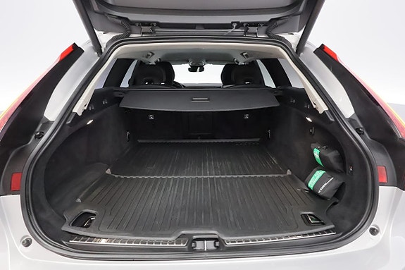 Volvo V90 17 of 22