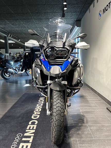 BMW R1250GSA / 3st väskor/Service avt. /Förlängd garanti/3,45% ränta / Chassisänkt 3 of 5