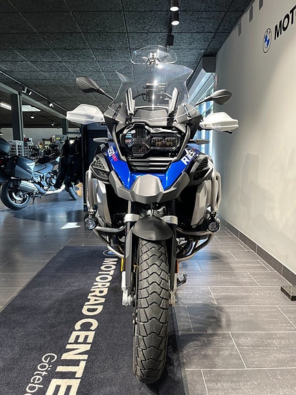 BMW R1250GSA / 3st väskor/Service avt. /Förlängd garanti/3,45% ränta / Chassisänkt 4 of 5