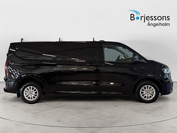 Volkswagen Transporter 2 of 5