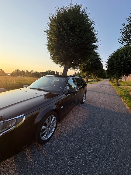 Saab 9-5 3 of 12