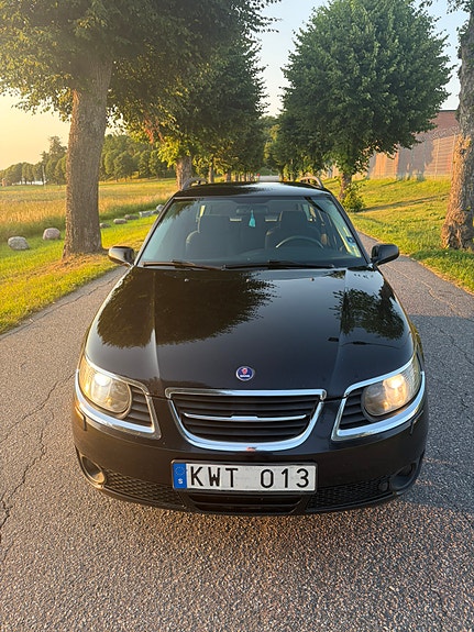 Saab 9-5 8 of 12