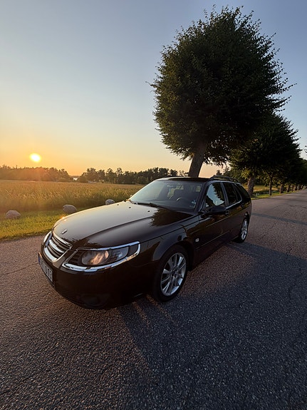 Saab 9-5 4 of 12