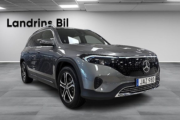 Mercedes-Benz EQB250+ 3 of 5