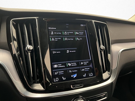 Volvo V60 19 of 30