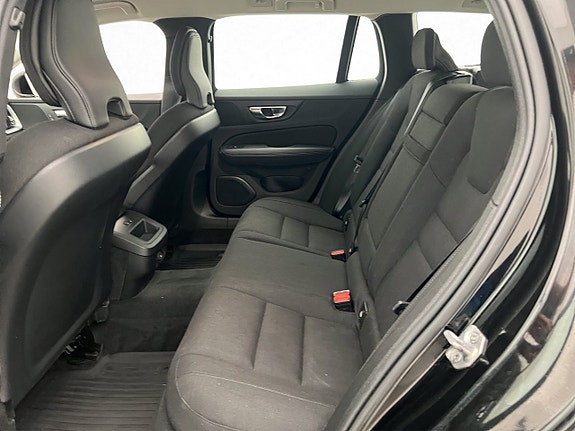 Volvo V60 26 of 30