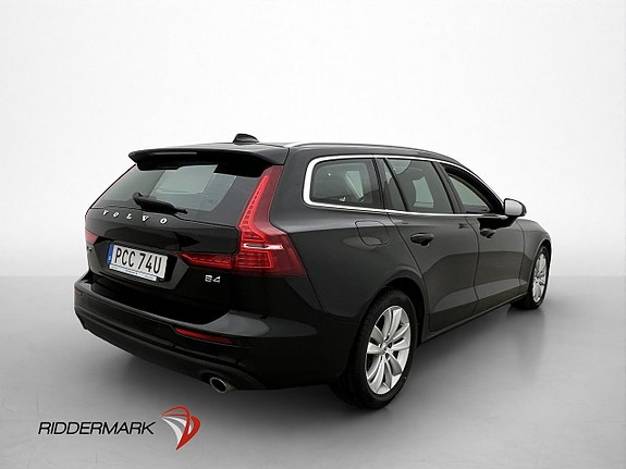 Volvo V60 8 of 30