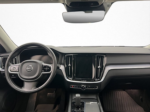 Volvo V60 11 of 30