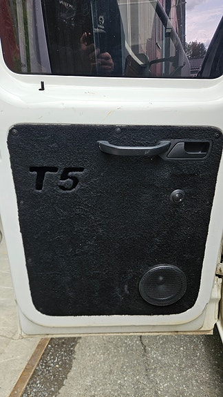 Volkswagen Transporter 5 of 5