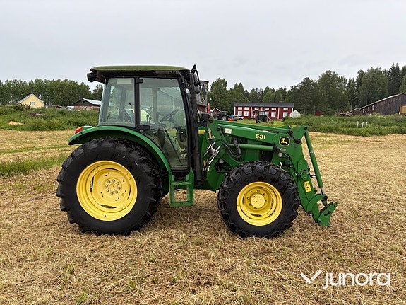 Traktor - JOHN DEERE 5820 4 of 5