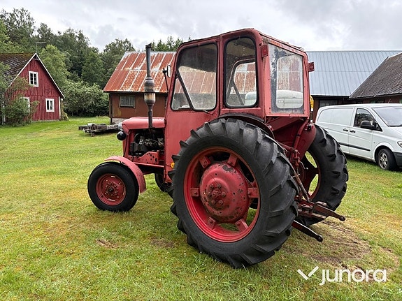 Traktor - BM Volvo Buster 320 3 of 5