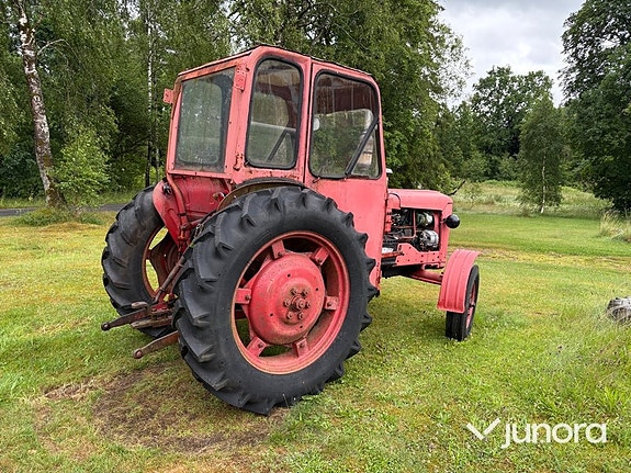 Traktor - BM Volvo Buster 320 5 of 5