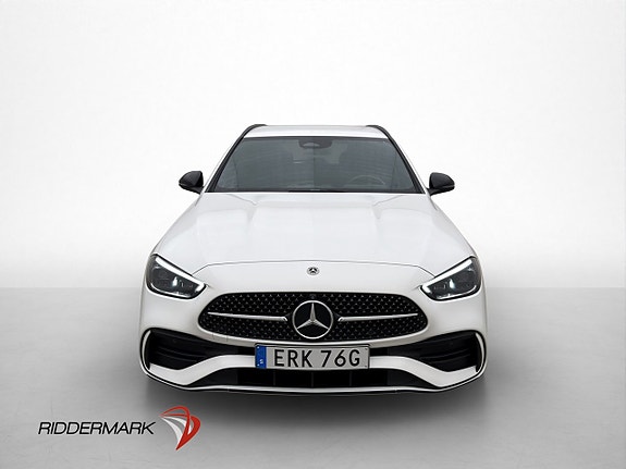 Mercedes-Benz C300 2 of 30
