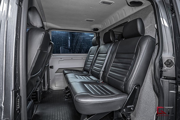 Volkswagen Transporter 17 of 19