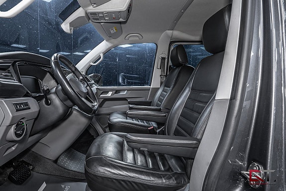 Volkswagen Transporter 13 of 19