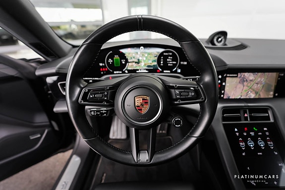 Porsche Taycan 10 of 20