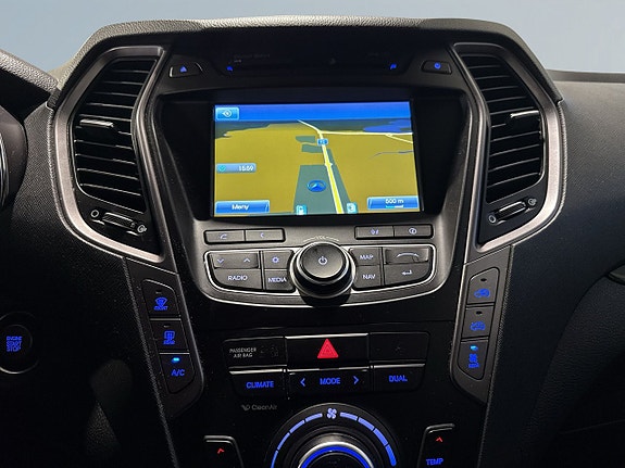 Hyundai Grand Santa Fe 11 of 25
