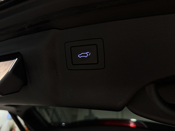 Hyundai Grand Santa Fe 18 of 25