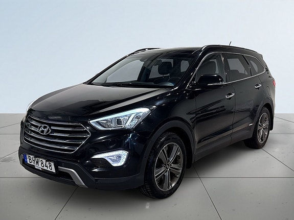 Hyundai Grand Santa Fe 16 of 25