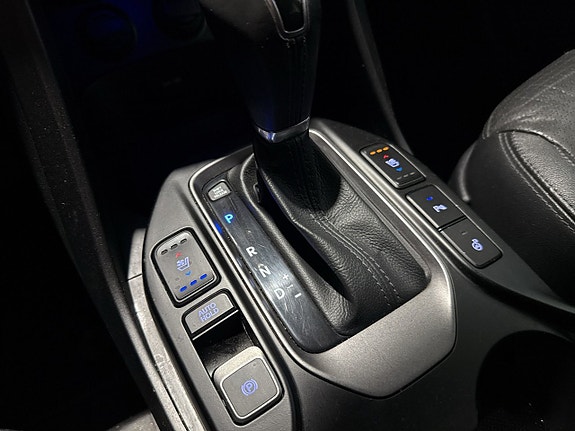 Hyundai Grand Santa Fe 19 of 25