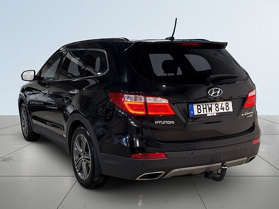 Hyundai Grand Santa Fe 5 of 25