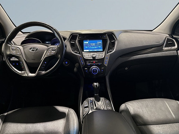 Hyundai Grand Santa Fe 8 of 25