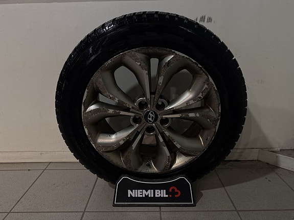 Hyundai Grand Santa Fe 23 of 25