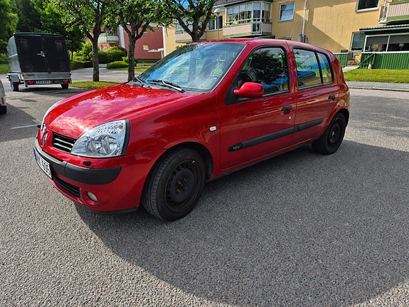 Renault Clio 2 of 5