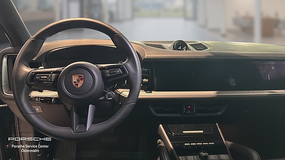 Porsche Cayenne 14 of 14
