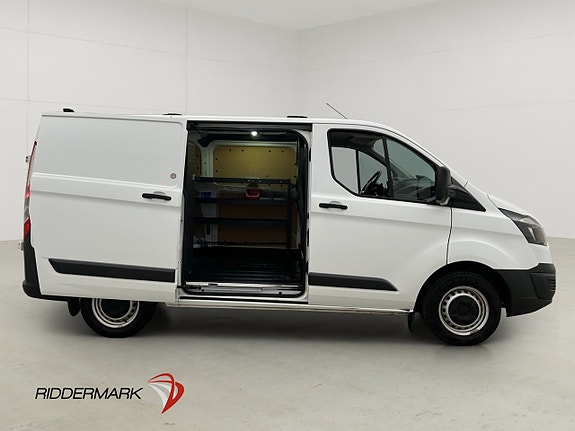 Ford Transit Custom 11 of 27