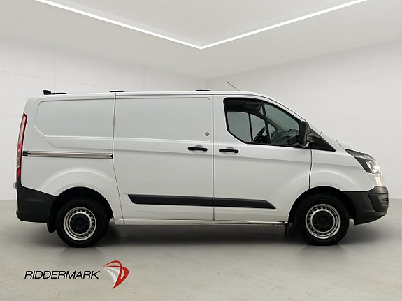 Ford Transit Custom 2 of 27