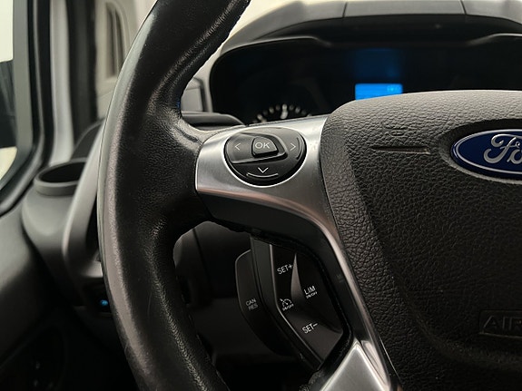 Ford Transit Custom 17 of 27