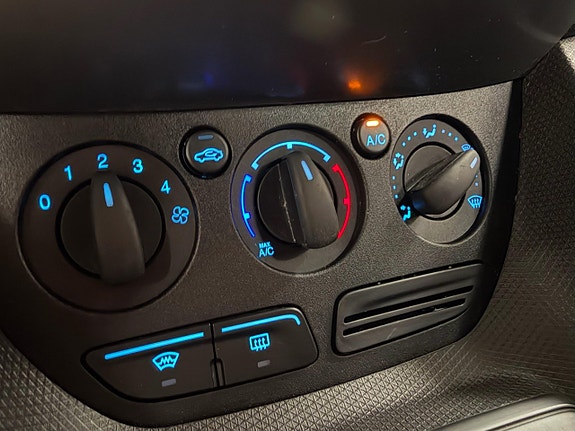 Ford Transit 13 of 25
