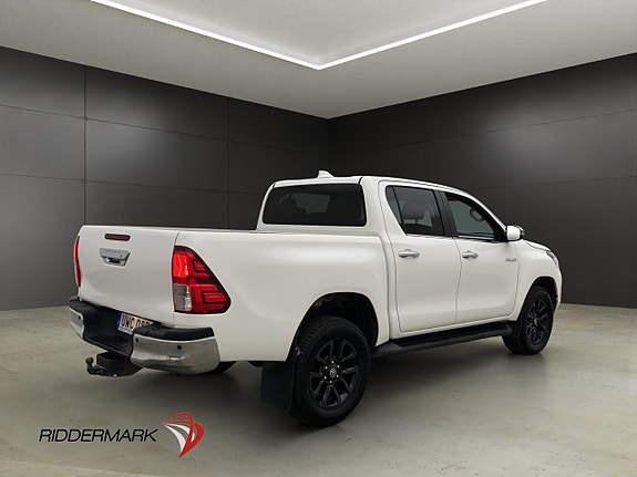 Toyota HiLux 10 of 30