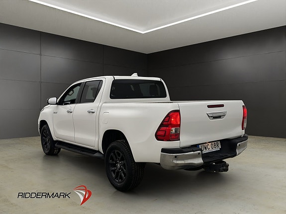 Toyota HiLux 8 of 30