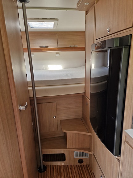 Adria Matrix Axess M 680 SP, 148hk, 2012 13 of 21